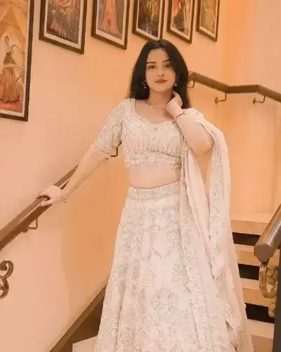 Escort Viman Nagar