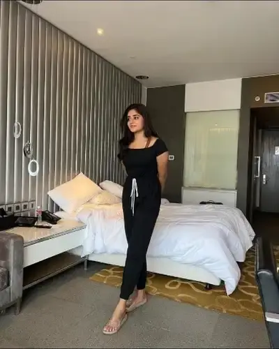 Call Girls Service in Viman Nagar